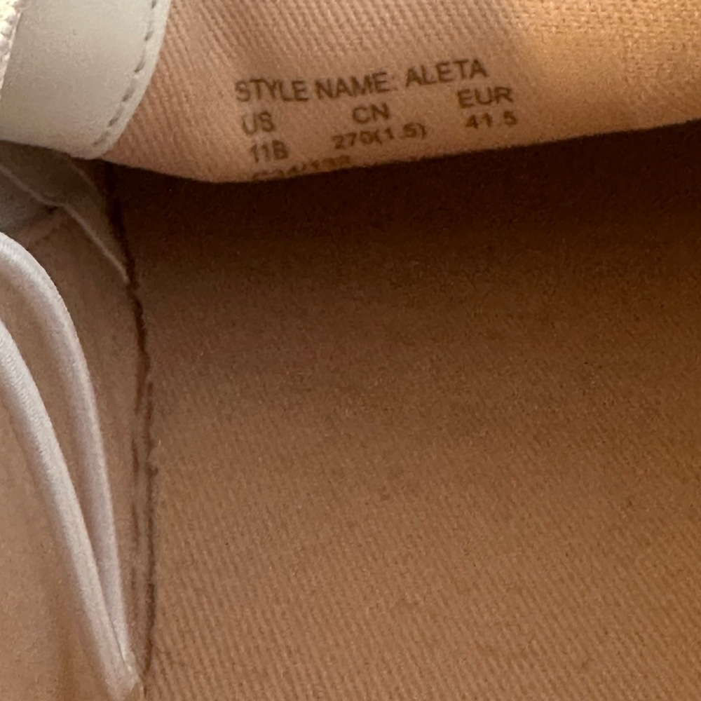 🆕Kate Spade Leather Slip-On Sneakers - Picture 12 of 14